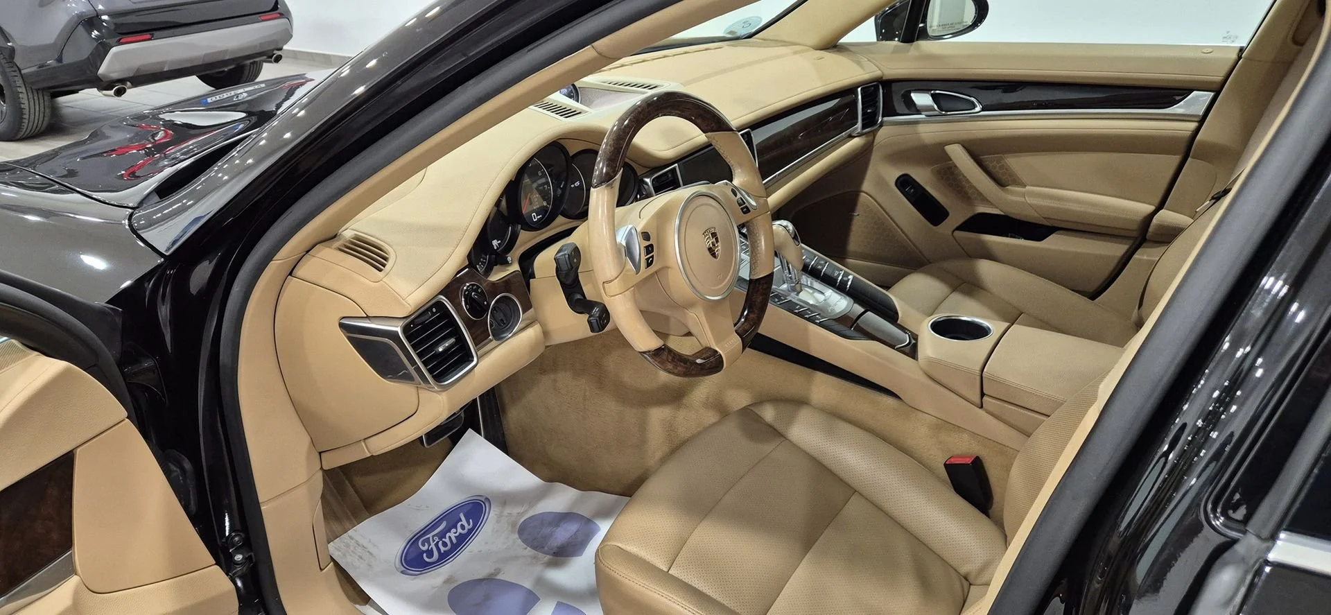 Porsche Panamera 4S 2010 en gestión de venta — vista 4