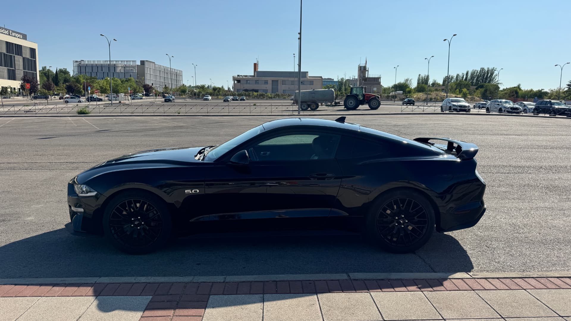 Ford Mustang GT 5.0 V8 2021 nacional en gestión de venta en Madrid — vista 2